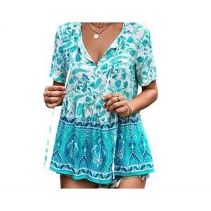 NEW TRACIES bo ho floral top in green